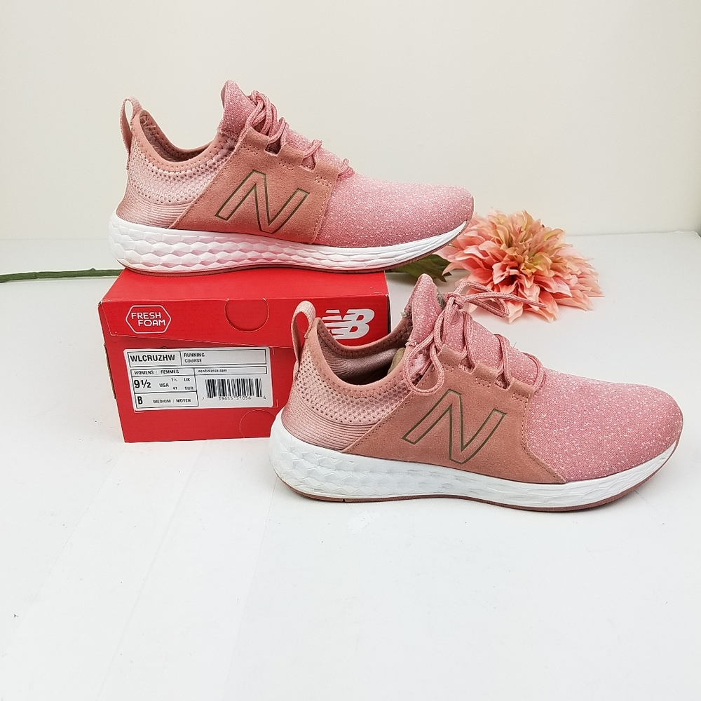 NEW BALANCE WOMENS FRESH FOAM SPORT SNEAKER - PINK